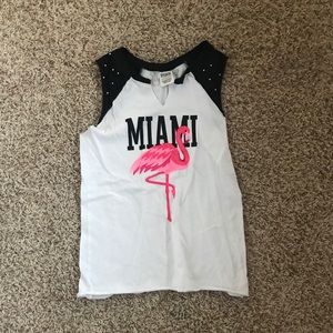 vs pink tank top